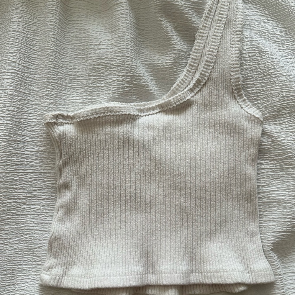 Full Tilt White One-Shoulder Crop Top